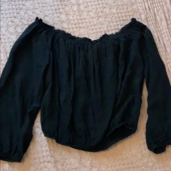 Brandy Melville off the should black crop - Picture 1 of 1